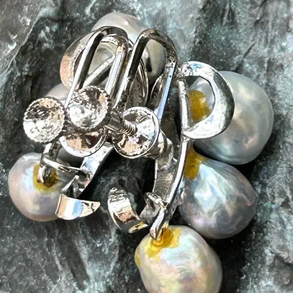 Vintage silver 925 mid century Japan 3 high luster Gray baroque Pearls Earrings